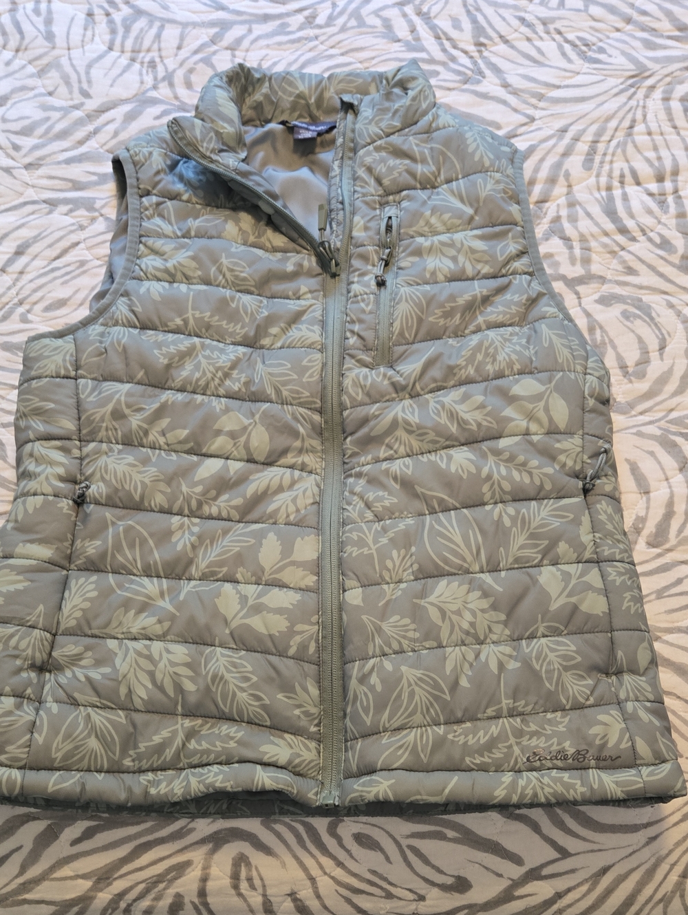 Womens Eddie BauetQuilted Floral Puffer Vest - Sage Green Size Xs